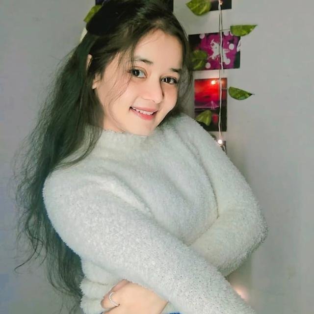 Ananya Mishra - WhatsApp Channel