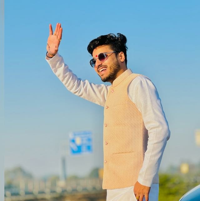 Divyansh Yadav - WhatsApp Channel